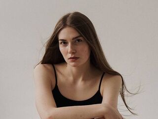 adult cam show RebeccaMcqoggen
