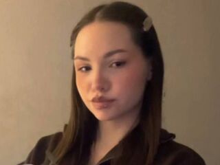 naked girl with cam fingering RolandeViscarra