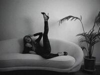naked cam girl masturbating with dildo SarahRichie