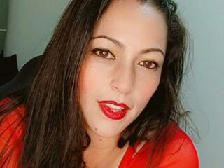 hot cam girl masturbating with dildo ScarlettBarners