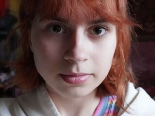 fingering webcamgirl picture SerafinaGoettl