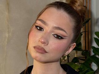 hot chatroom SeyolaHilgerst