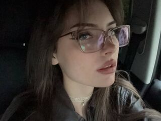 camgirl spreading pussy SisMiora