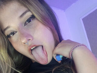 livecam sex SofiiaVance