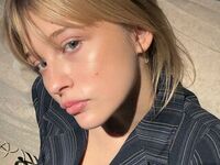 nude webcam girl SoledadMadon