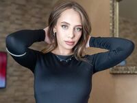 hot cam girl masturbating with dildo StarrSansa