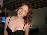 hot cam girl spreading pussy TessVCH
