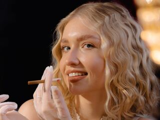 live webcam model TessaSterling