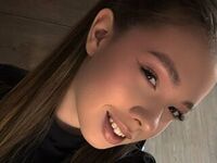 cam girl masturbating with dildo TessaSun