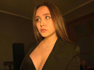 chatroom webcam photo UdeleBroadhurst